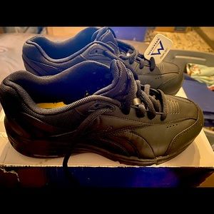 Reebok (On the clock) size 8 wide